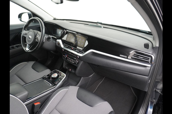 Kia e-Niro DynamicPlusLine 64 kWh Schuifdak | Stuur- & Stoelverwarming | 3-fase Laden | SOH 100% !! | ORIGINEEL NL  RIJKLAAR GELEVERD MET GARANTIE! |