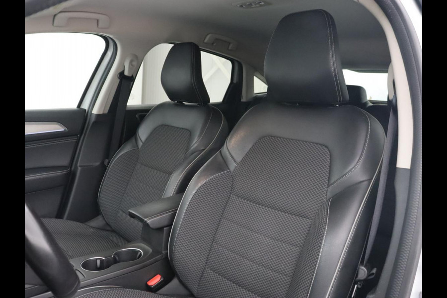 Renault Arkana 1.6 E-Tech Hybrid 145 Intens | Adaptive cruise | Camera | Carplay | Half leder | Navigatie | Keyless | Full LED | 18'' lichtmetalen velgen