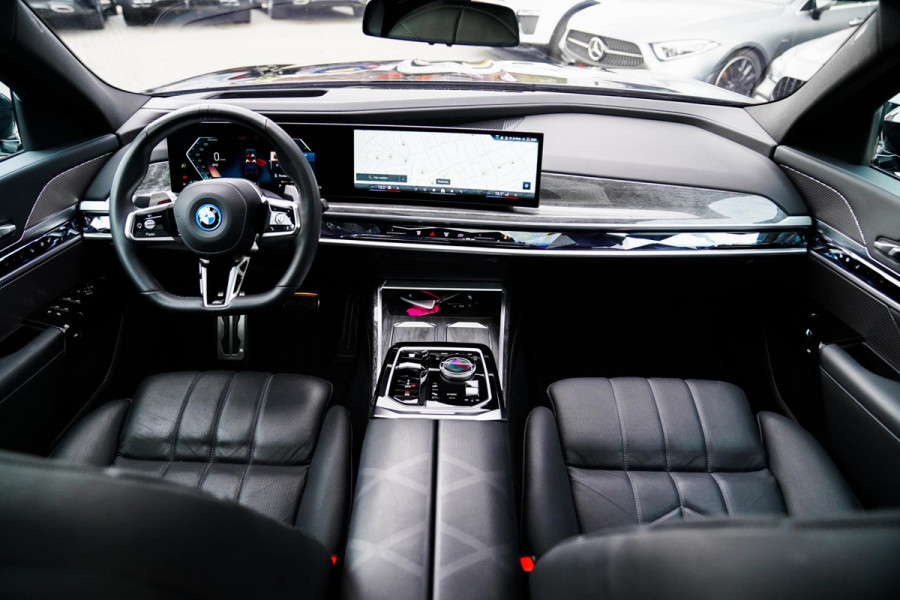 BMW 7 Serie 750e xDrive | Elektrische trekhaak | Massage | Stoelverkoeling | Stuurwielverwarming