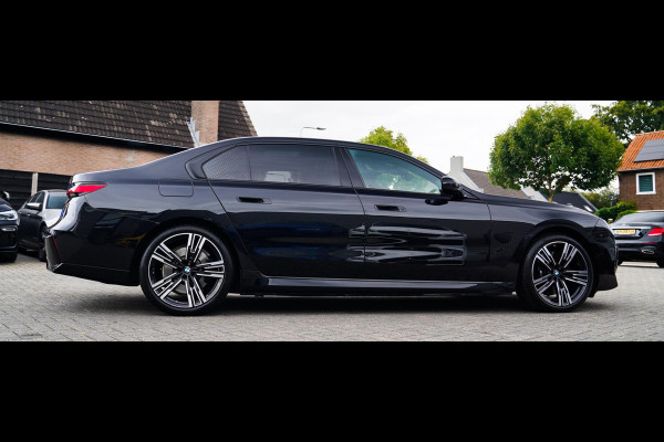 BMW 7 Serie 750e xDrive | Elektrische trekhaak | Massage | Stoelverkoeling | Stuurwielverwarming