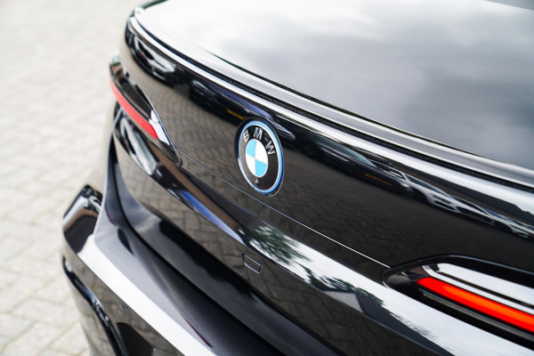 BMW 7 Serie 750e xDrive | Elektrische trekhaak | Massage | Stoelverkoeling | Stuurwielverwarming