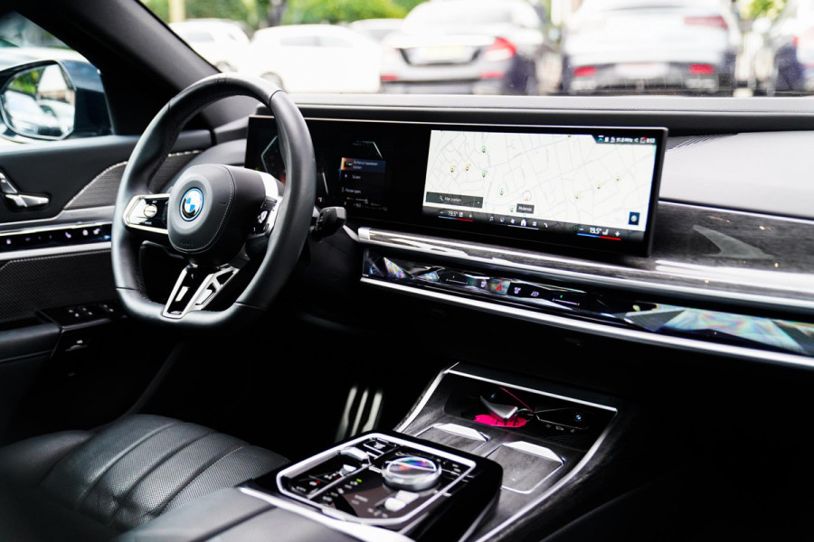 BMW 7 Serie 750e xDrive | Elektrische trekhaak | Massage | Stoelverkoeling | Stuurwielverwarming
