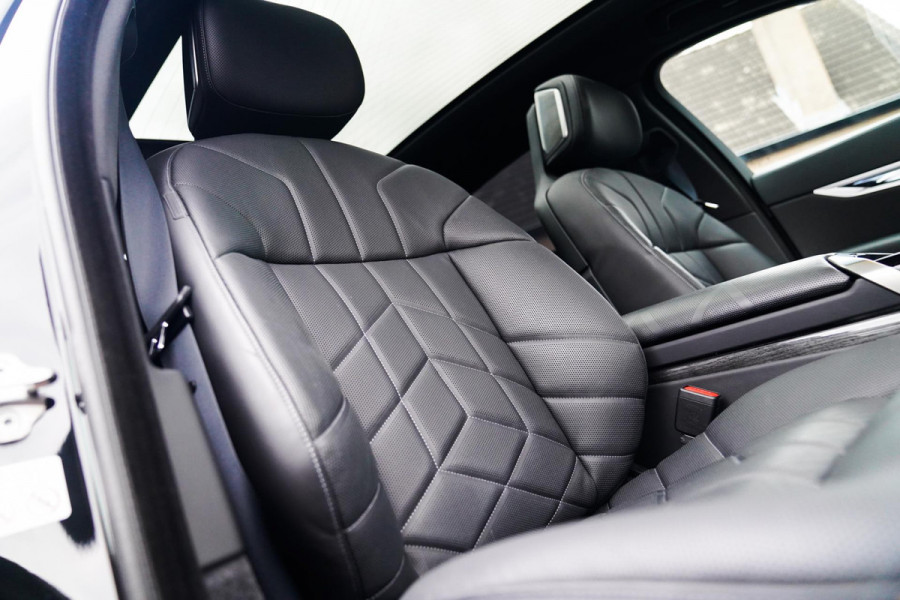 BMW 7 Serie 750e xDrive | Elektrische trekhaak | Massage | Stoelverkoeling | Stuurwielverwarming