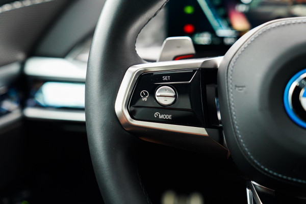 BMW 7 Serie 750e xDrive | Elektrische trekhaak | Massage | Stoelverkoeling | Stuurwielverwarming