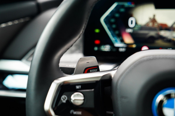 BMW 7 Serie 750e xDrive | Elektrische trekhaak | Massage | Stoelverkoeling | Stuurwielverwarming