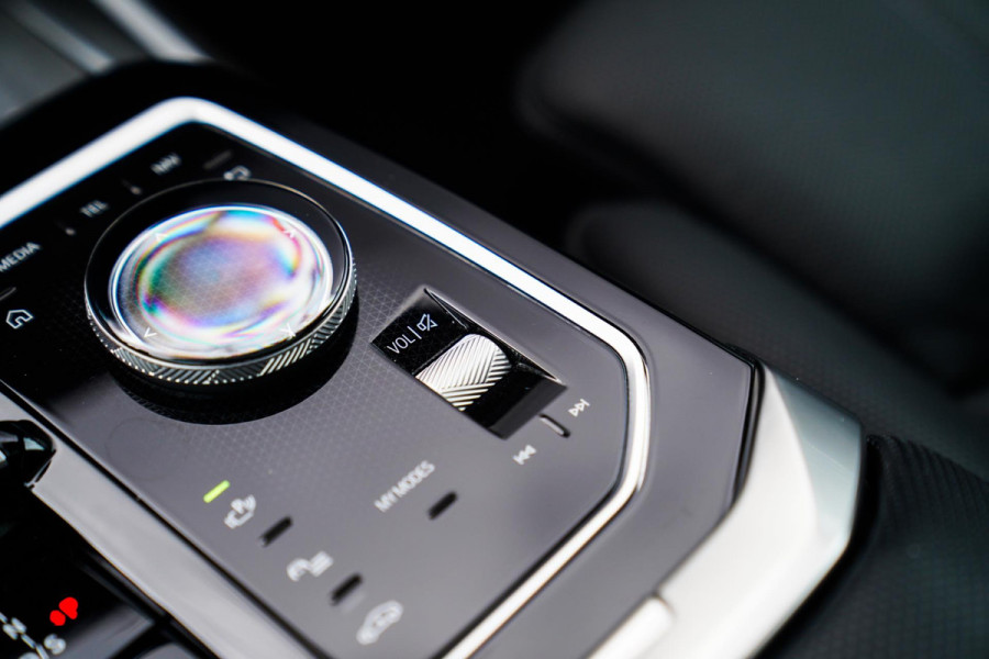 BMW 7 Serie 750e xDrive | Elektrische trekhaak | Massage | Stoelverkoeling | Stuurwielverwarming