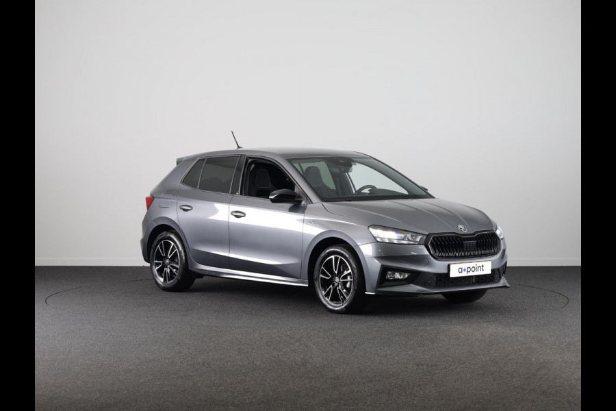 Škoda Fabia 1.0 TSI Monte Carlo 95 pk | Private lease vanaf Verlengde garantie | Navigatie via App | Parkeersensoren | Achteruitrijcamera | LED koplampen | Stoelverwarming |