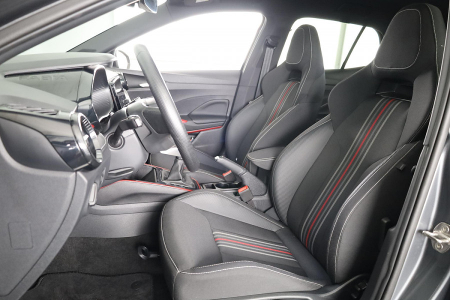 Škoda Fabia 1.0 TSI Monte Carlo 95 pk | Private lease vanaf Verlengde garantie | Navigatie via App | Parkeersensoren | Achteruitrijcamera | LED koplampen | Stoelverwarming |
