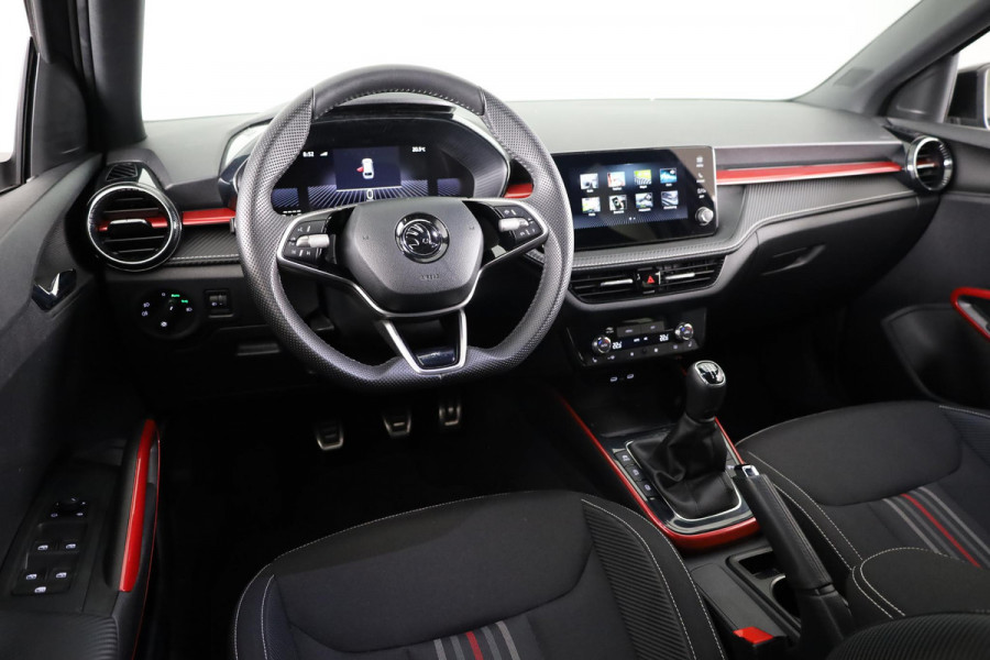 Škoda Fabia 1.0 TSI Monte Carlo 95 pk | Private lease vanaf Verlengde garantie | Navigatie via App | Parkeersensoren | Achteruitrijcamera | LED koplampen | Stoelverwarming |
