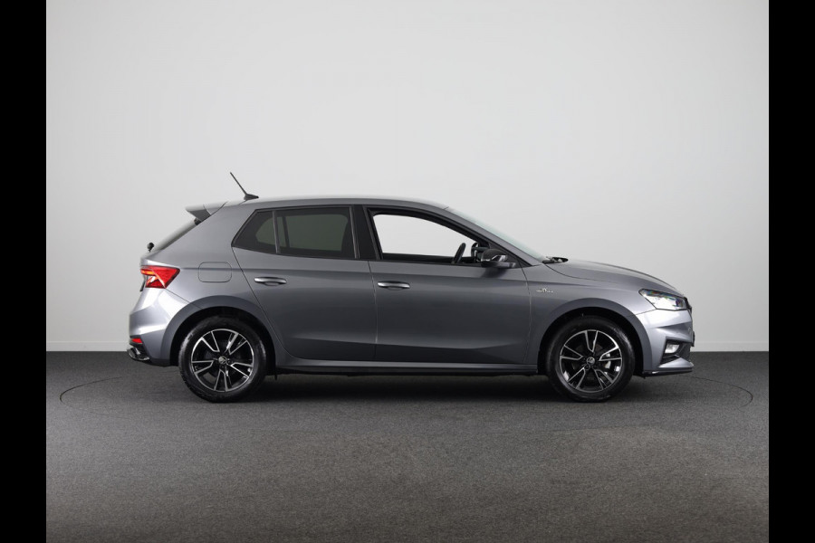 Škoda Fabia 1.0 TSI Monte Carlo 95 pk | Private lease vanaf Verlengde garantie | Navigatie via App | Parkeersensoren | Achteruitrijcamera | LED koplampen | Stoelverwarming |