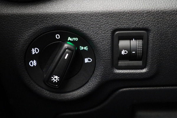 Škoda Fabia 1.0 TSI Monte Carlo 95 pk | Private lease vanaf Verlengde garantie | Navigatie via App | Parkeersensoren | Achteruitrijcamera | LED koplampen | Stoelverwarming |