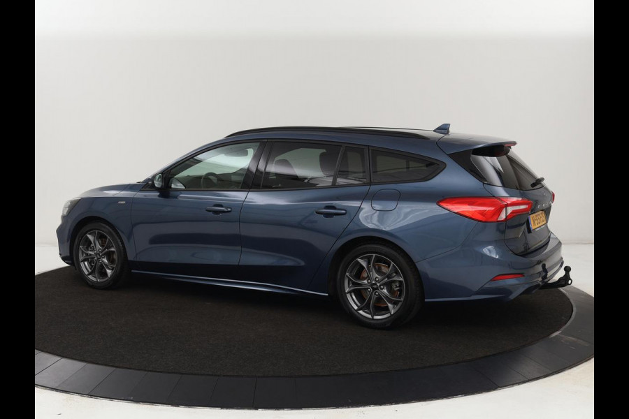Ford Focus 1.0 EcoBoost Hybrid ST Line | Trekhaak | Stoel & stuurverwarming | Camera | Full LED | Navigatie | Climate control | Parkeerhulp