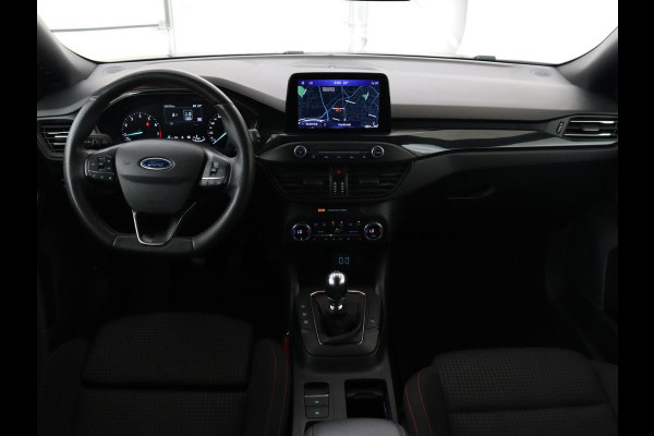 Ford Focus 1.0 EcoBoost Hybrid ST Line | Trekhaak | Stoel & stuurverwarming | Camera | Full LED | Navigatie | Climate control | Parkeerhulp