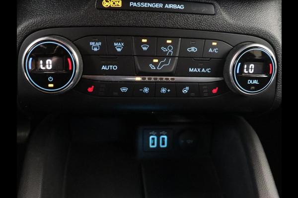 Ford Focus 1.0 EcoBoost Hybrid ST Line | Trekhaak | Stoel & stuurverwarming | Camera | Full LED | Navigatie | Climate control | Parkeerhulp