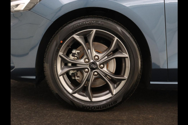 Ford Focus 1.0 EcoBoost Hybrid ST Line | Trekhaak | Stoel & stuurverwarming | Camera | Full LED | Navigatie | Climate control | Parkeerhulp