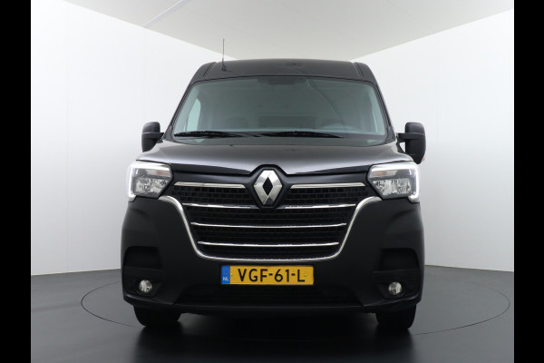 Renault Master T35 2.3dCi 135 L2H2 3-Persoons Trekhaak Navi Ecc Camera Cruise Control Pdc Blind Spot Monitoring Schuifdeur Betonplex Vloer Wandbetimmering Euro 6