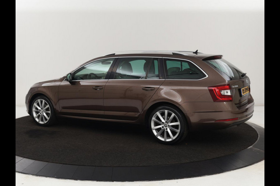 Škoda Octavia 1.0 TSI Style | Stoelverwarming | Leder/Alcantara | Carplay | Park Assist | Full LED | Keyless | Navigatie | Climate control | Cruise control