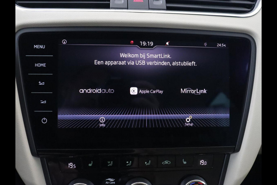 Škoda Octavia 1.0 TSI Style | Stoelverwarming | Leder/Alcantara | Carplay | Park Assist | Full LED | Keyless | Navigatie | Climate control | Cruise control