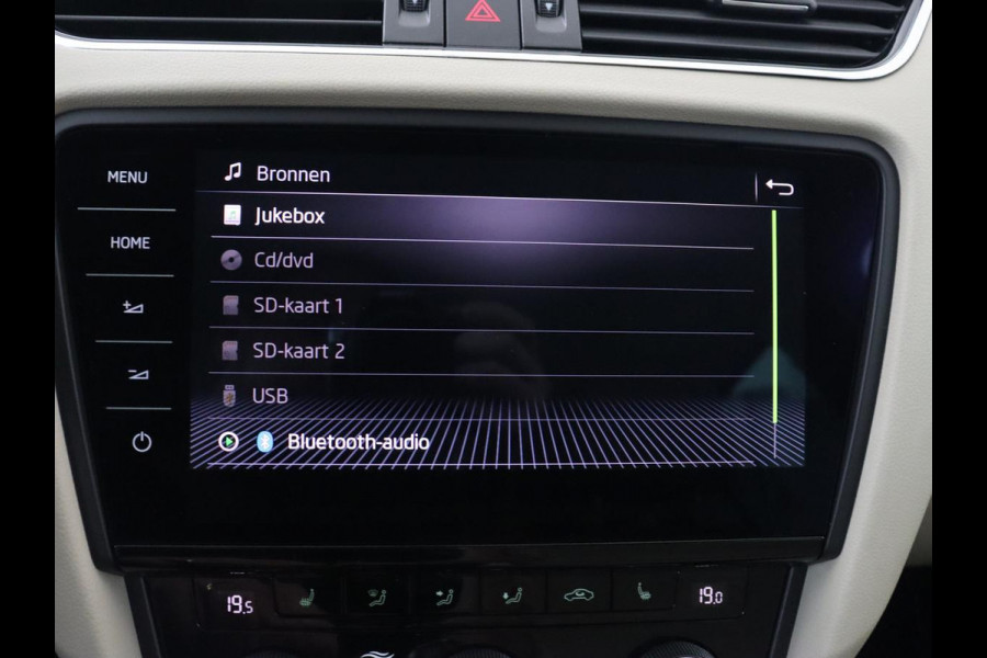 Škoda Octavia 1.0 TSI Style | Stoelverwarming | Leder/Alcantara | Carplay | Park Assist | Full LED | Keyless | Navigatie | Climate control | Cruise control
