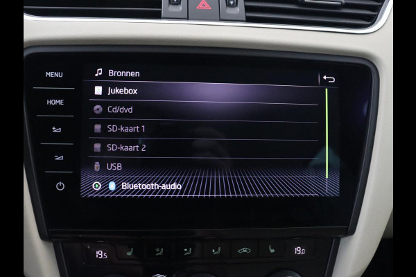 Škoda Octavia 1.0 TSI Style | Stoelverwarming | Leder/Alcantara | Carplay | Park Assist | Full LED | Keyless | Navigatie | Climate control | Cruise control