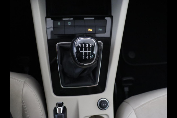 Škoda Octavia 1.0 TSI Style | Stoelverwarming | Leder/Alcantara | Carplay | Park Assist | Full LED | Keyless | Navigatie | Climate control | Cruise control