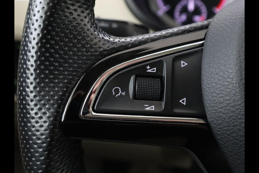 Škoda Octavia 1.0 TSI Style | Stoelverwarming | Leder/Alcantara | Carplay | Park Assist | Full LED | Keyless | Navigatie | Climate control | Cruise control