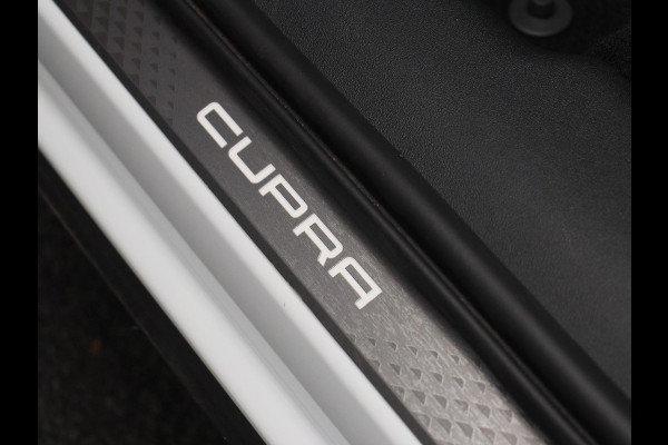 CUPRA Terramar 1.5 TSI e-Hybrid Business Adaptieve/Cruise Apple/Carplay Rondomzicht/Camera