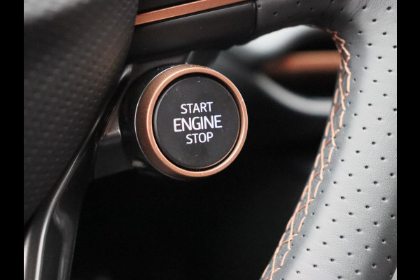 CUPRA Terramar 1.5 TSI e-Hybrid Business Adaptieve/Cruise Apple/Carplay Rondomzicht/Camera