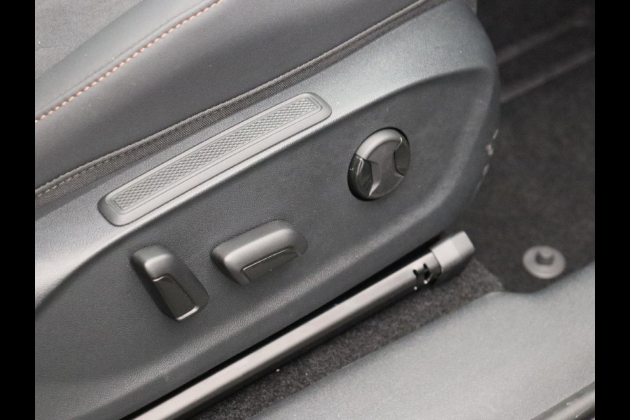 CUPRA Terramar 1.5 TSI e-Hybrid Business Adaptieve/Cruise Apple/Carplay Rondomzicht/Camera