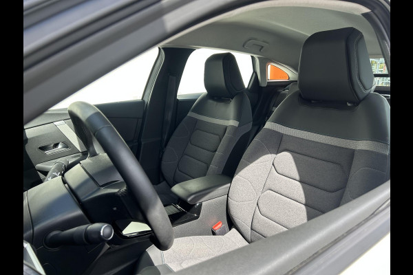 Citroën C4 1.2 PT 130 Feel | Comfort seats | Trekhaak | Parkeercamera | Prijs is rijklaar