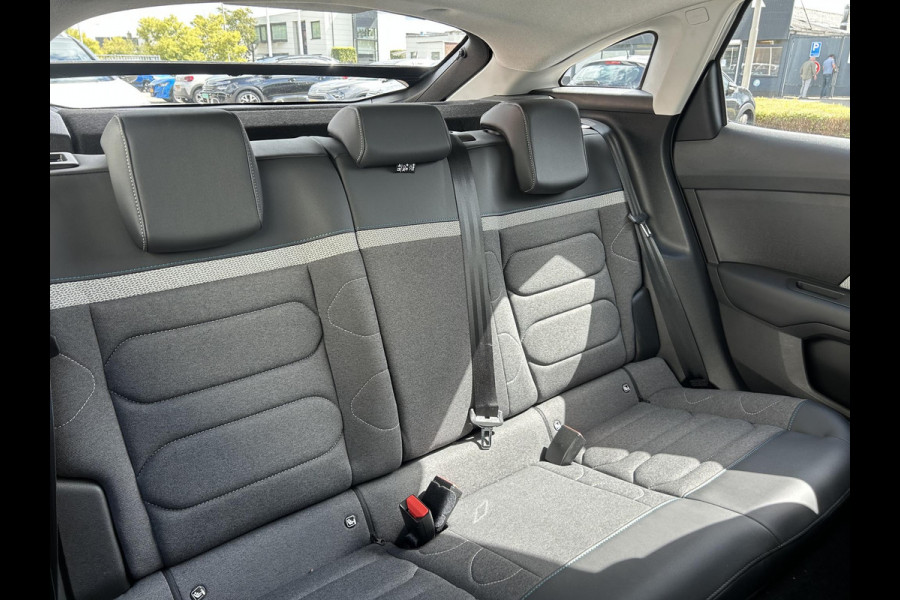 Citroën C4 1.2 PT 130 Feel | Comfort seats | Trekhaak | Parkeercamera | Prijs is rijklaar