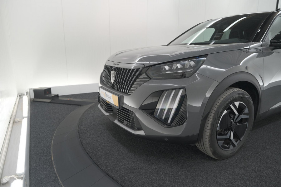 Peugeot 2008 PureTech 130 EAT8 GT | 360 Camera | Adaptieve Cruise Control | Stoelmaasage | Apple Carplay