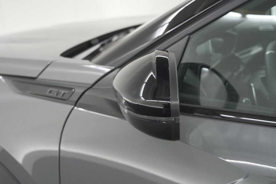 Peugeot 2008 PureTech 130 EAT8 GT | 360 Camera | Adaptieve Cruise Control | Stoelmaasage | Apple Carplay