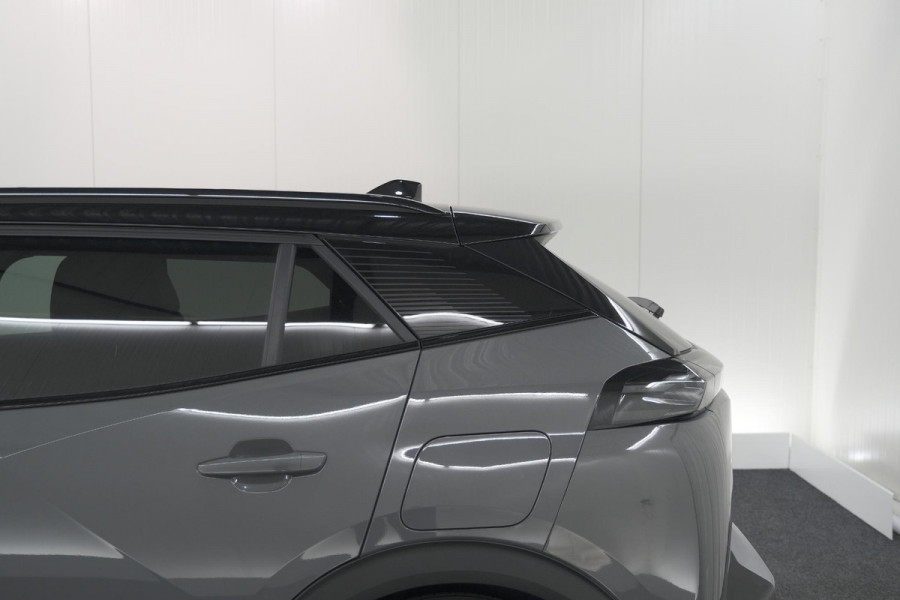 Peugeot 2008 PureTech 130 EAT8 GT | 360 Camera | Adaptieve Cruise Control | Stoelmaasage | Apple Carplay
