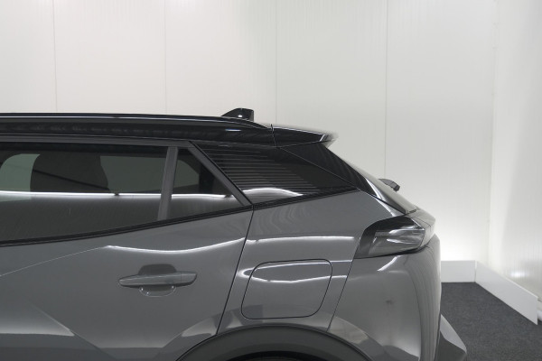 Peugeot 2008 PureTech 130 EAT8 GT | 360 Camera | Adaptieve Cruise Control | Stoelmaasage | Apple Carplay