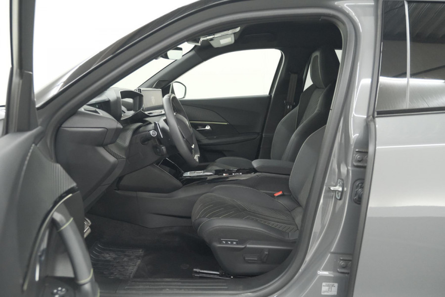 Peugeot 2008 PureTech 130 EAT8 GT | 360 Camera | Adaptieve Cruise Control | Stoelmaasage | Apple Carplay