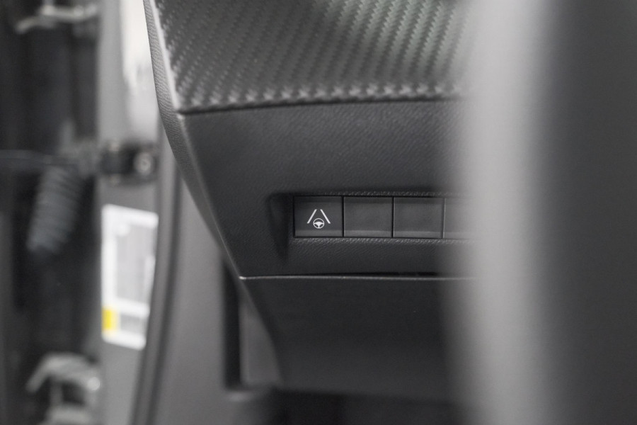 Peugeot 2008 PureTech 130 EAT8 GT | 360 Camera | Adaptieve Cruise Control | Stoelmaasage | Apple Carplay
