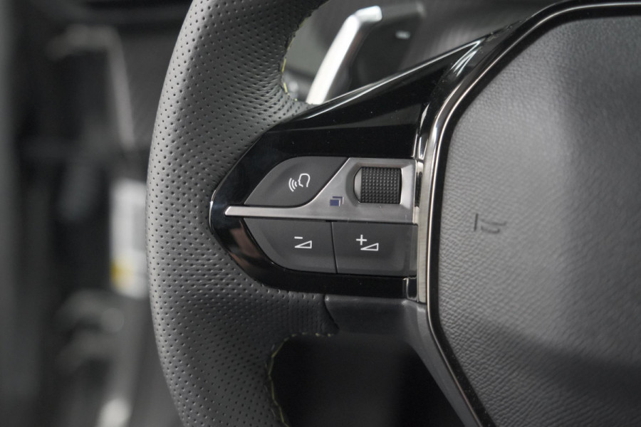 Peugeot 2008 PureTech 130 EAT8 GT | 360 Camera | Adaptieve Cruise Control | Stoelmaasage | Apple Carplay