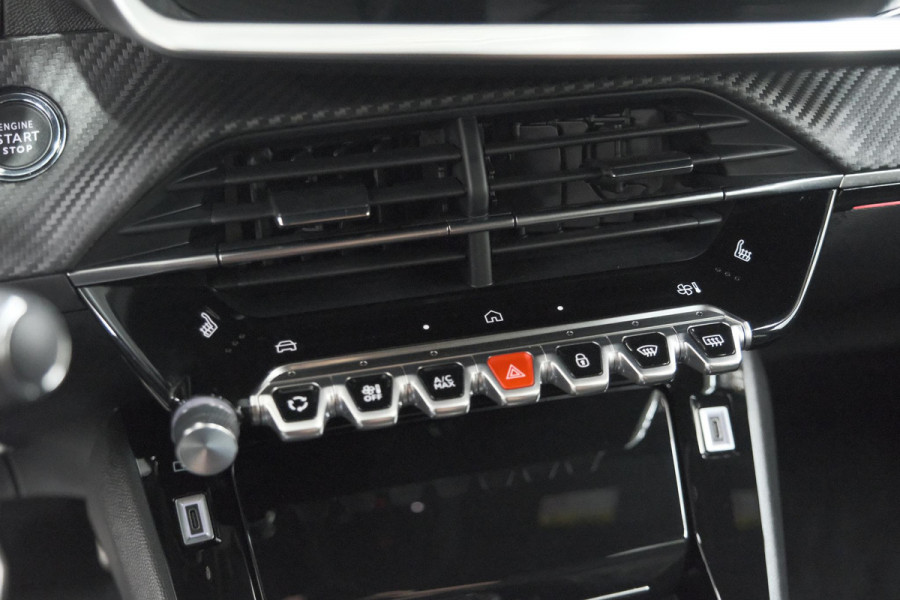 Peugeot 2008 PureTech 130 EAT8 GT | 360 Camera | Adaptieve Cruise Control | Stoelmaasage | Apple Carplay