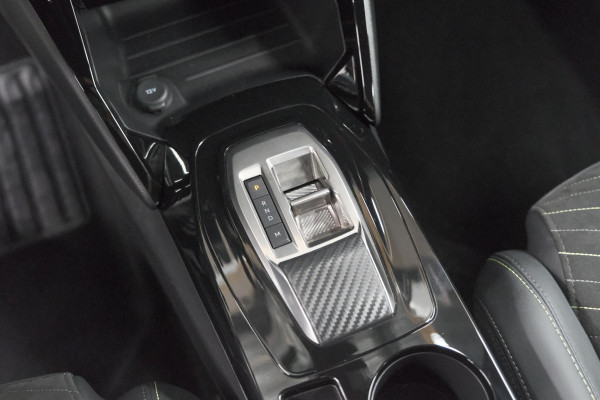 Peugeot 2008 PureTech 130 EAT8 GT | 360 Camera | Adaptieve Cruise Control | Stoelmaasage | Apple Carplay