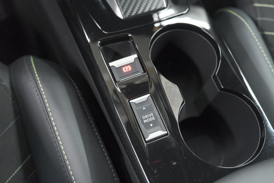 Peugeot 2008 PureTech 130 EAT8 GT | 360 Camera | Adaptieve Cruise Control | Stoelmaasage | Apple Carplay