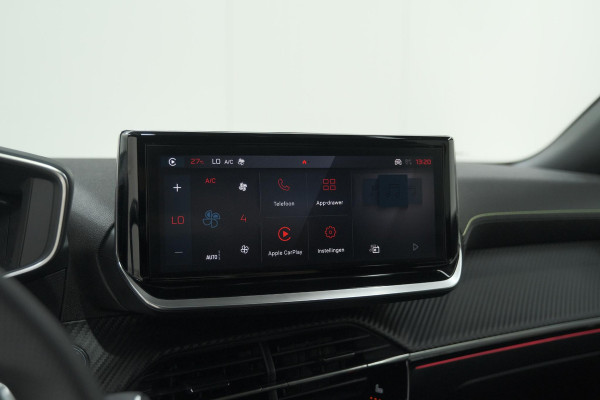 Peugeot 2008 PureTech 130 EAT8 GT | 360 Camera | Adaptieve Cruise Control | Stoelmaasage | Apple Carplay