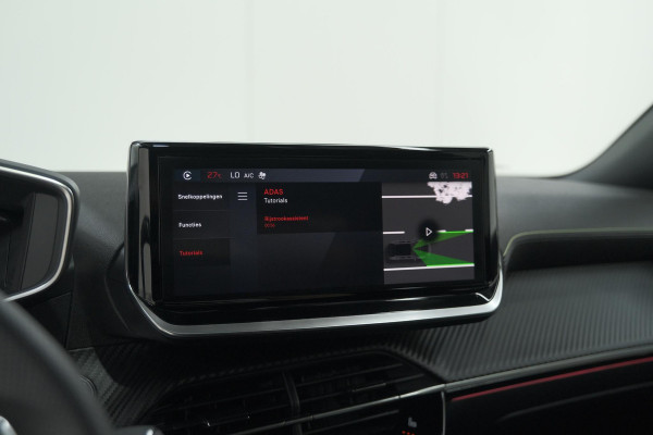 Peugeot 2008 PureTech 130 EAT8 GT | 360 Camera | Adaptieve Cruise Control | Stoelmaasage | Apple Carplay