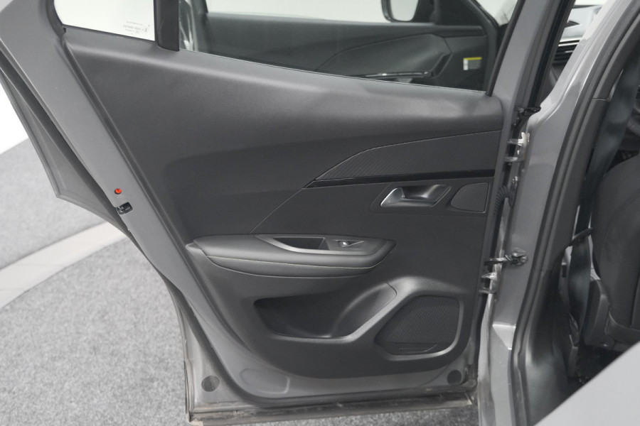 Peugeot 2008 PureTech 130 EAT8 GT | 360 Camera | Adaptieve Cruise Control | Stoelmaasage | Apple Carplay