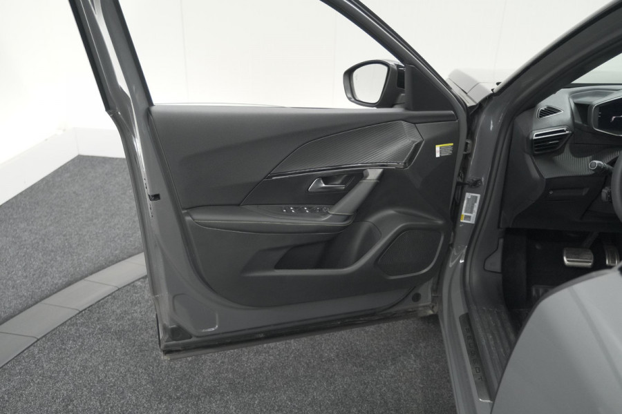 Peugeot 2008 PureTech 130 EAT8 GT | 360 Camera | Adaptieve Cruise Control | Stoelmaasage | Apple Carplay