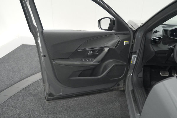 Peugeot 2008 PureTech 130 EAT8 GT | 360 Camera | Adaptieve Cruise Control | Stoelmaasage | Apple Carplay