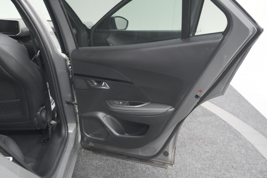 Peugeot 2008 PureTech 130 EAT8 GT | 360 Camera | Adaptieve Cruise Control | Stoelmaasage | Apple Carplay