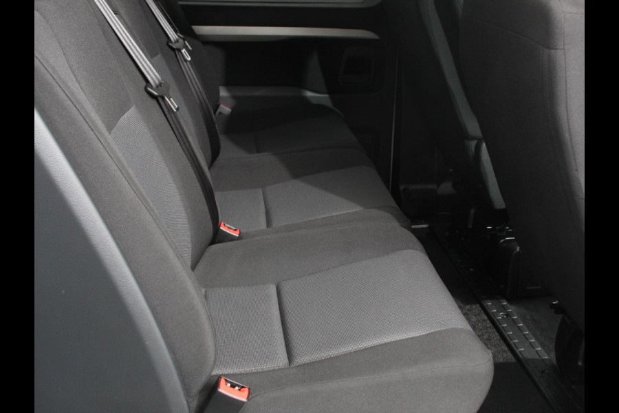 Opel Vivaro 145pk L3H1 Dubbele Cabine Sport Edition Navigatie Climate Control Trekhaak Trekhaak Parkeer sensoren Lichtmetalen Velgen