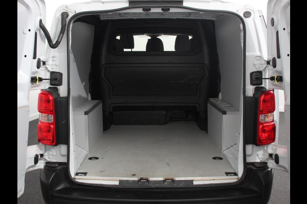 Opel Vivaro 145pk L3H1 Dubbele Cabine Sport Edition Navigatie Climate Control Trekhaak Trekhaak Parkeer sensoren Lichtmetalen Velgen