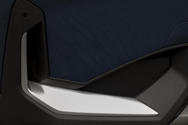 BMW X1 SDrive20i | TREKHAAK | HARMAN/KARDON | MEMORY | CAMERA